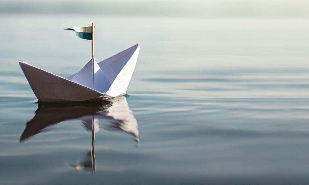 Great XXL Paper Boat Panorama